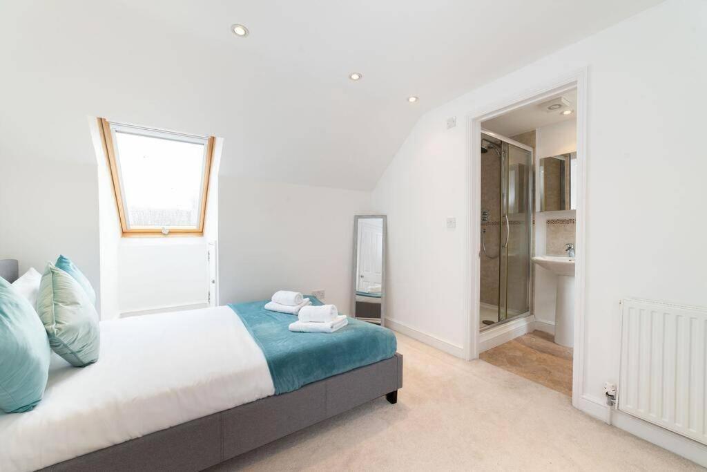 Aderta Stylish House Villa Poole Bagian luar foto